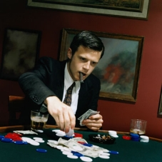 online-or-offline-poker.jpg